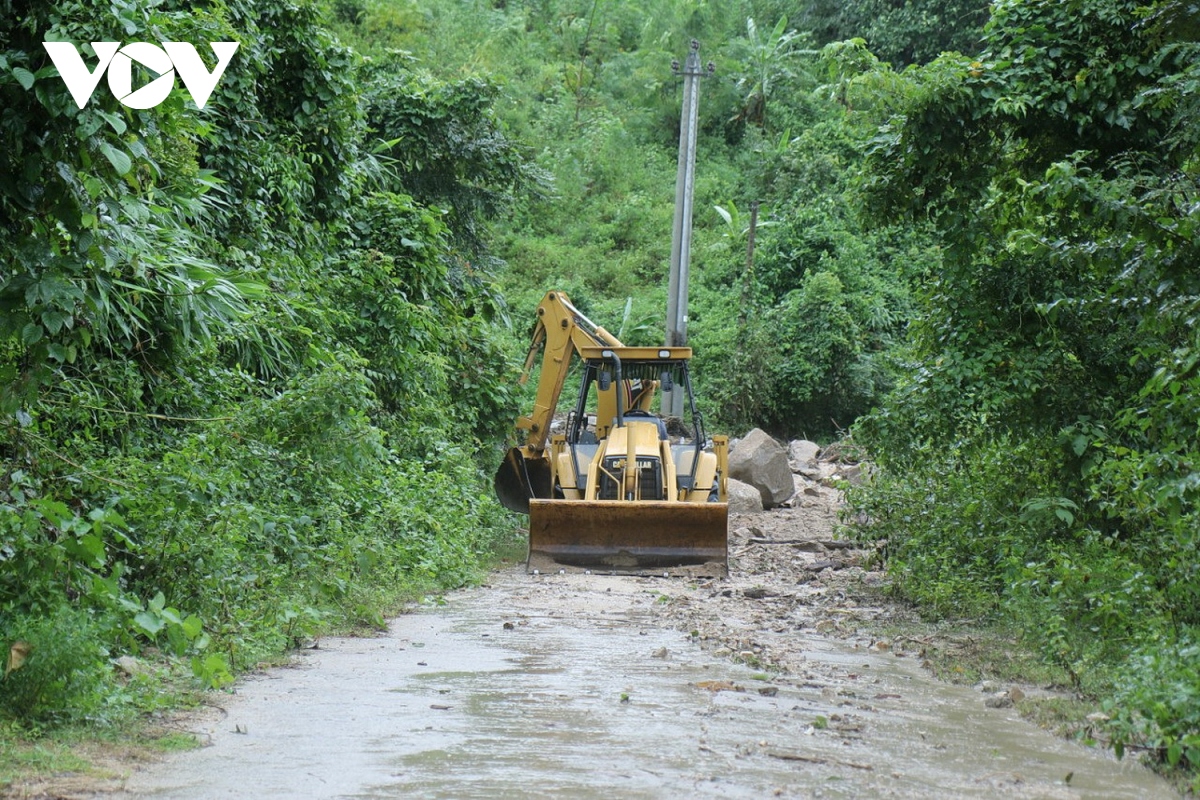 Bình Định nhanh chóng khôi phục giao thông các huyện miền núi